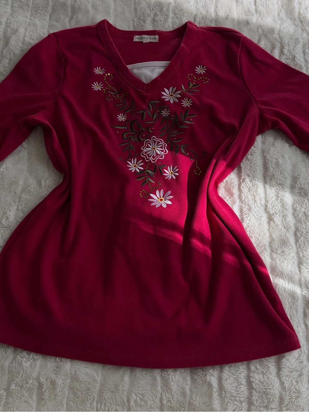 Embroidered V-Neck Floral Knit Top - Deep Raspberry